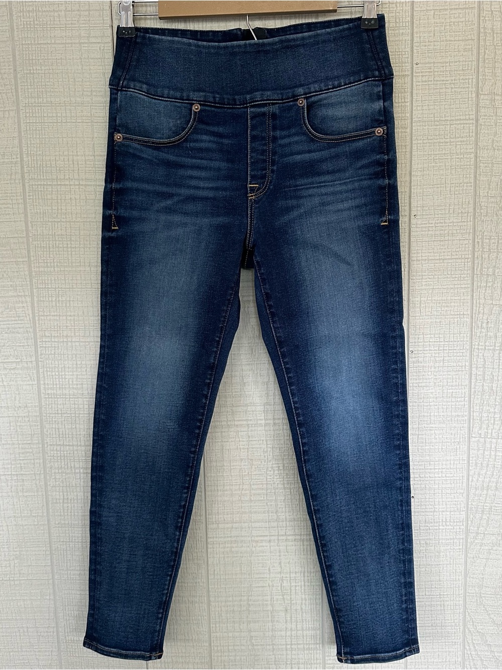 SPANX Signature Waist Skinny Jeans Women’s Size 27 Dark Wash Back Zipper